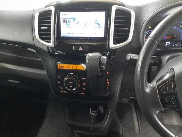 SUZUKI SOLIO 2013