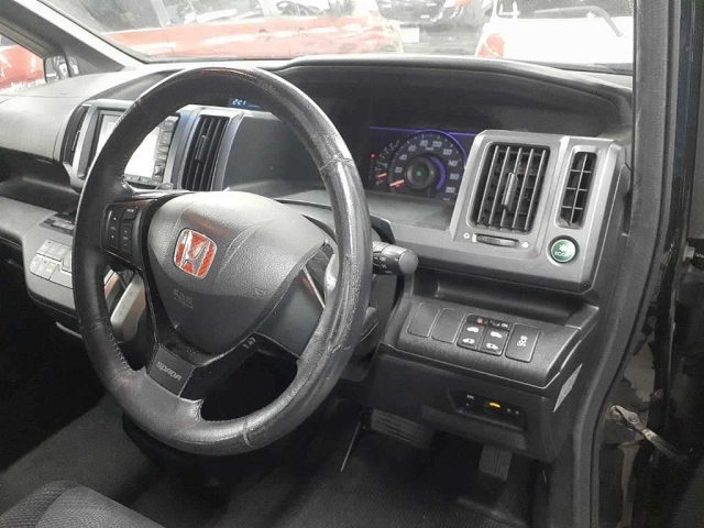 HONDA STEP WAGON 2010