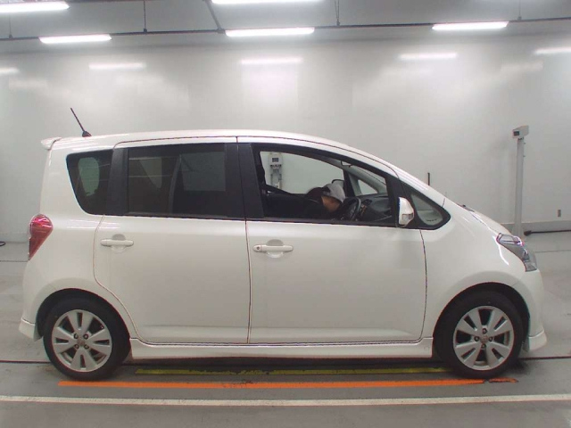 TOYOTA RACTIS 2008