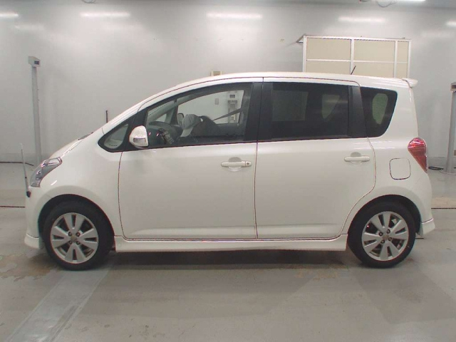 TOYOTA RACTIS 2008