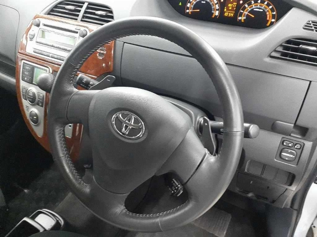 TOYOTA RACTIS 2008