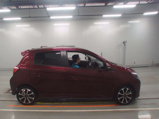 MITSUBISHI MIRAGE 2022