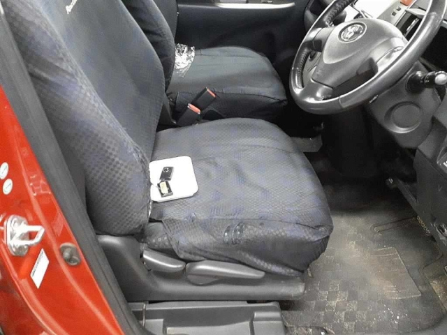 TOYOTA RACTIS 2009