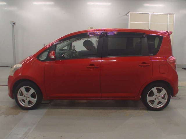 TOYOTA RACTIS 2009