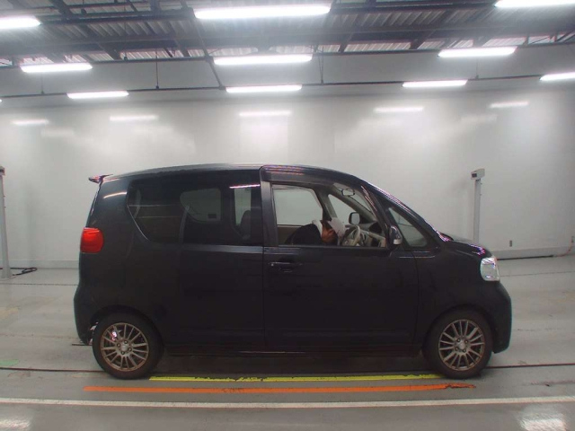 TOYOTA PORTE 2008