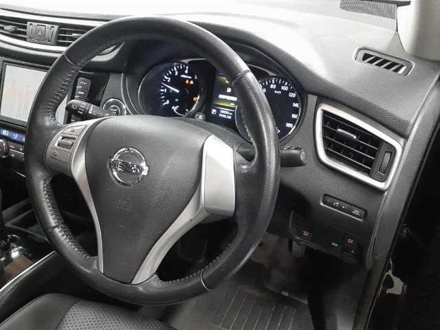 NISSAN X-TRAIL 2014