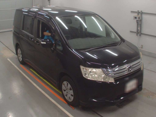 HONDA STEP WAGON 2010