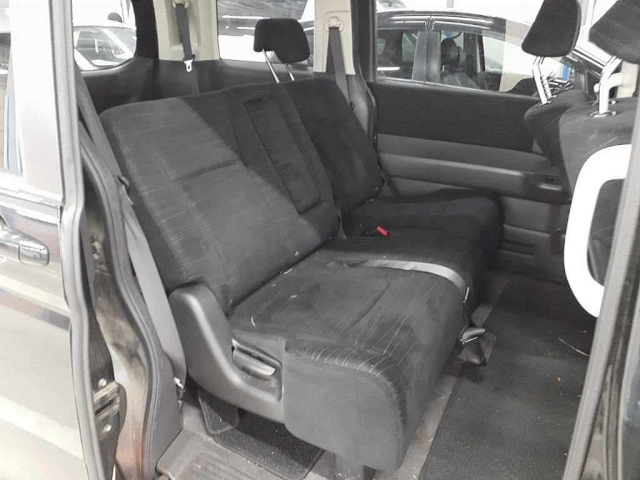 HONDA STEP WAGON 2010