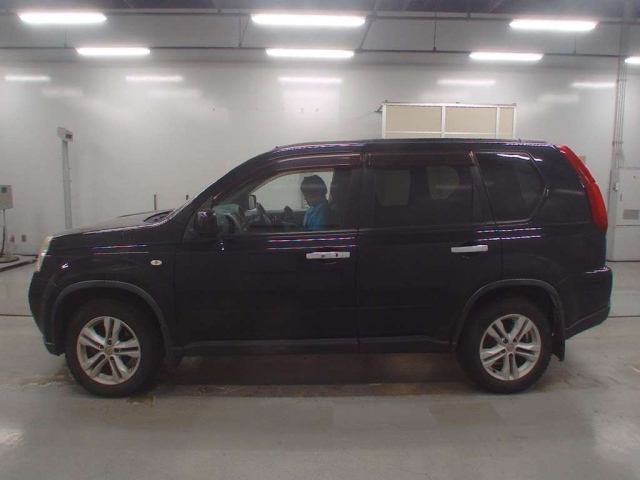 NISSAN X-TRAIL 2010
