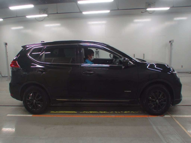 NISSAN X-TRAIL 2020