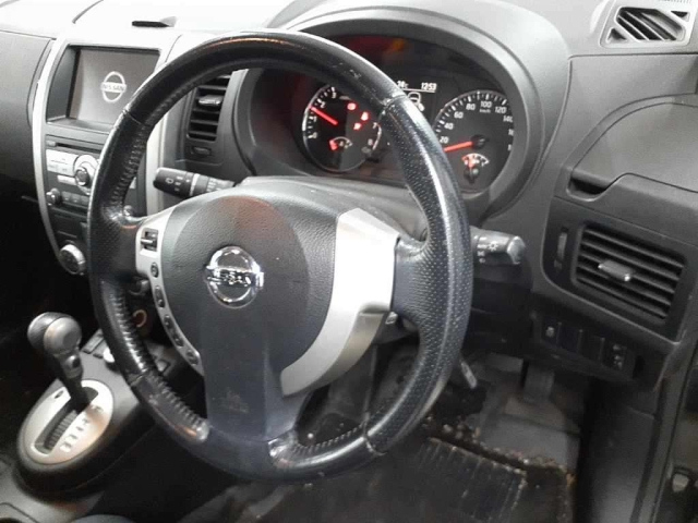 NISSAN X-TRAIL 2010