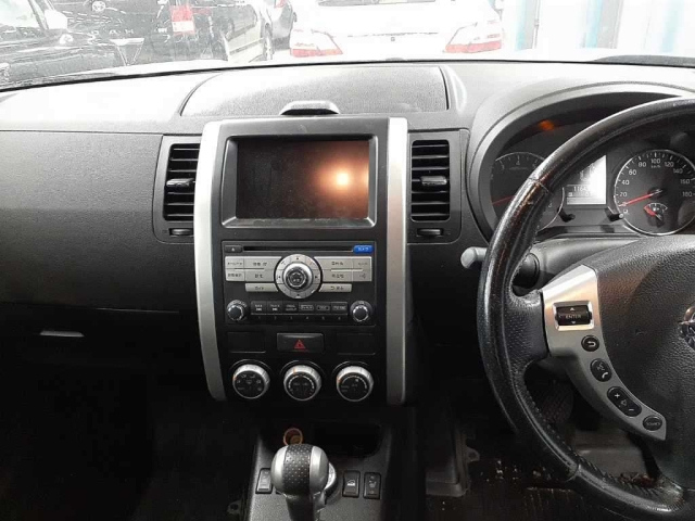 NISSAN X-TRAIL 2010