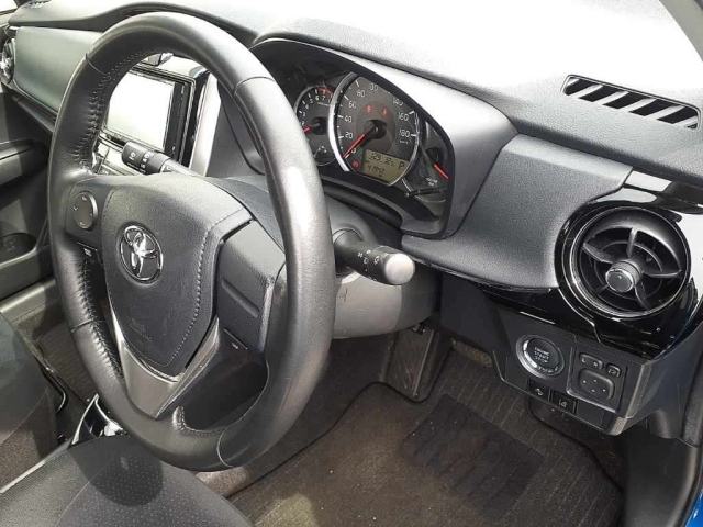 TOYOTA COROLLA FIELDER 2018