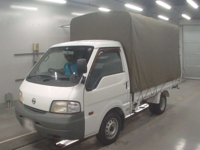 NISSAN VANETTE TRUCK 2013