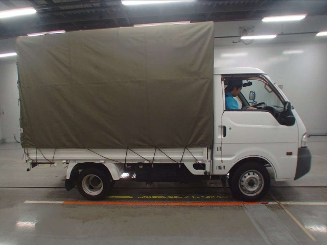 NISSAN VANETTE TRUCK 2013