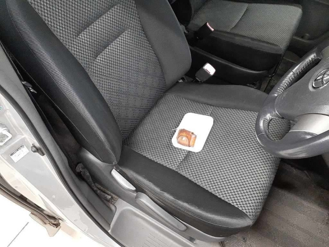 TOYOTA NOAH 2009