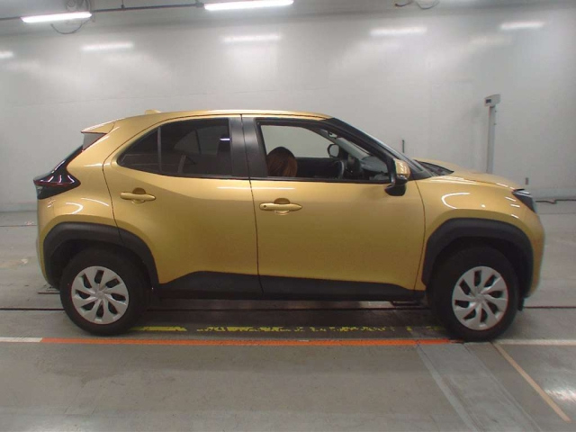 TOYOTA YARIS CROSS 2022