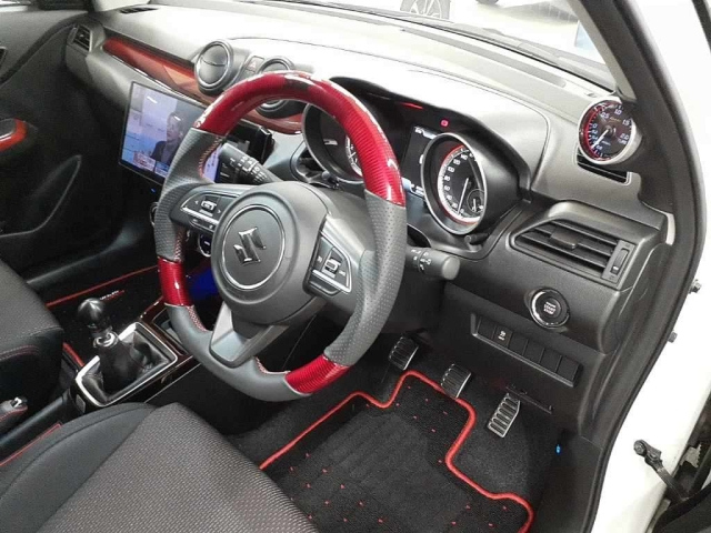 SUZUKI SWIFT 2022