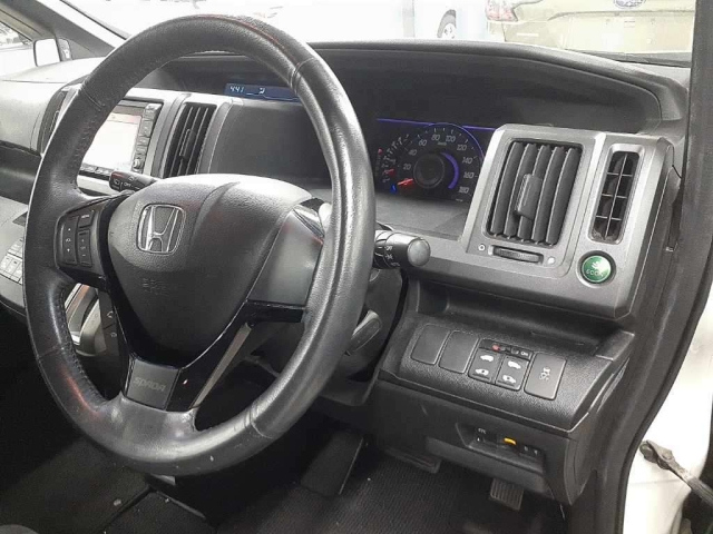 HONDA STEP WAGON 2012