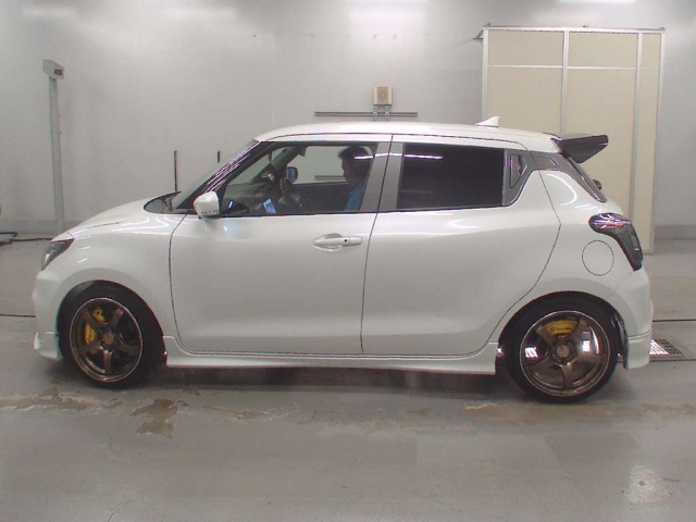 SUZUKI SWIFT 2022
