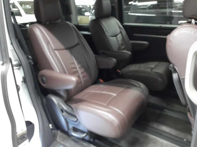 HONDA STEP WAGON 2016