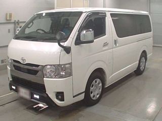 TOYOTA HIACE VAN 2022