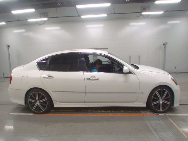 NISSAN FUGA 2008