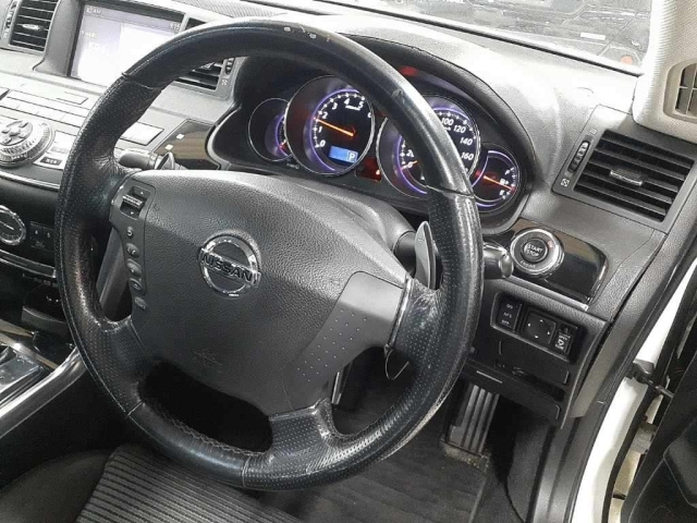 NISSAN FUGA 2008