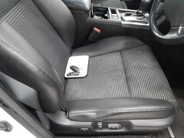 NISSAN FUGA 2008