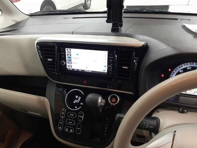 NISSAN DAYZ ROOX 2019