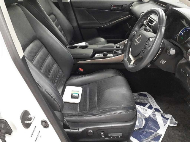 LEXUS IS 2013