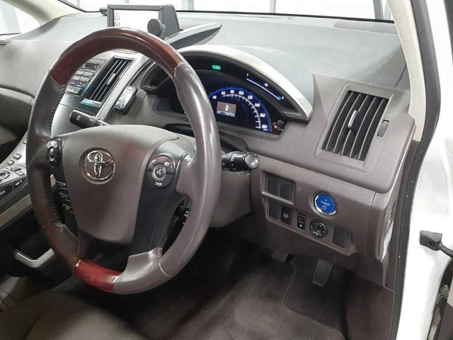 TOYOTA SAI 2011
