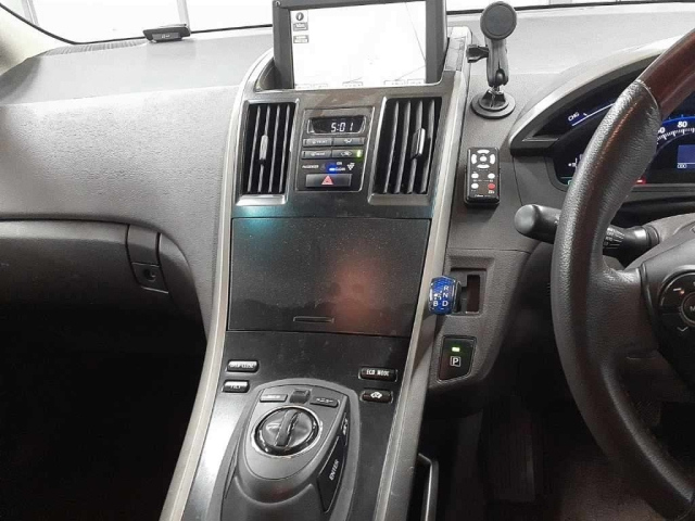 TOYOTA SAI 2011