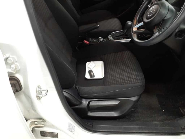 MAZDA DEMIO 2018