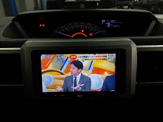 DAIHATSU WAKE 2014