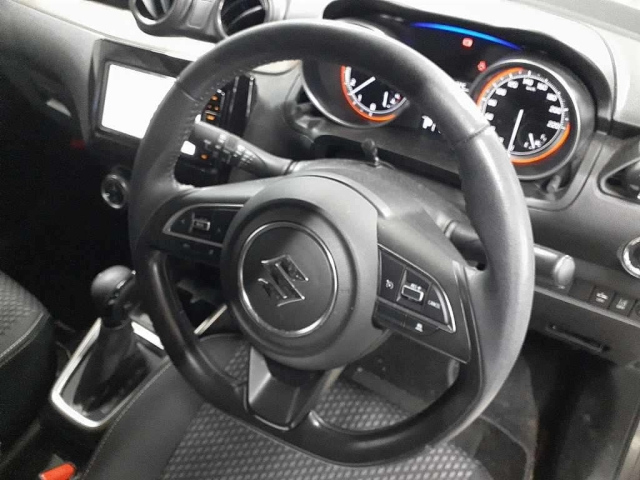 SUZUKI SWIFT 2018