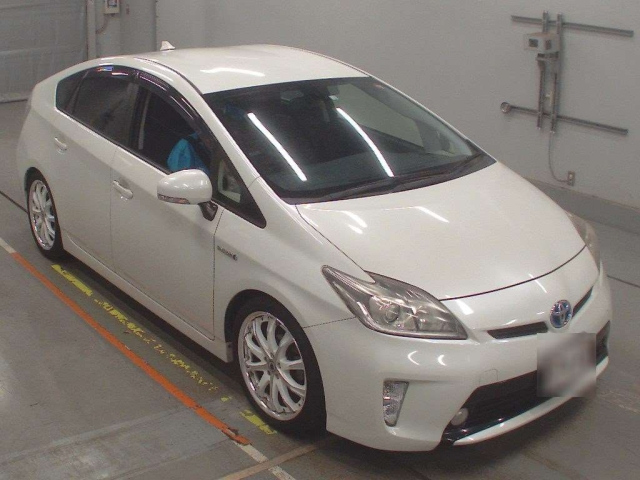 TOYOTA PRIUS 2012