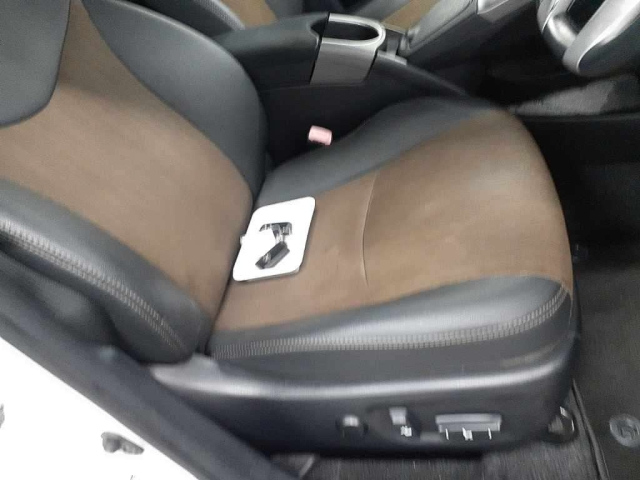 TOYOTA PRIUS 2012