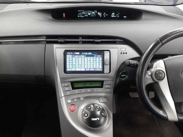 TOYOTA PRIUS 2012