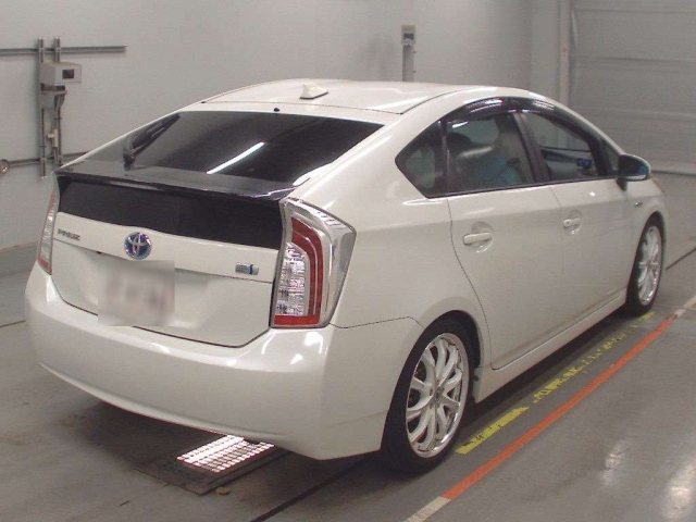 TOYOTA PRIUS 2012