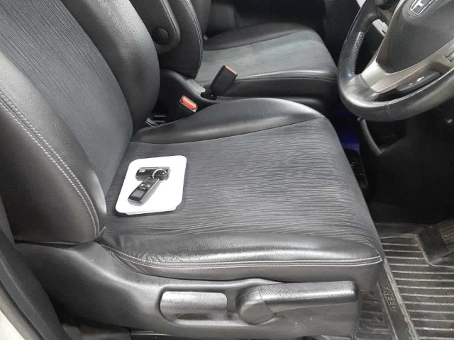 HONDA FREED 2012