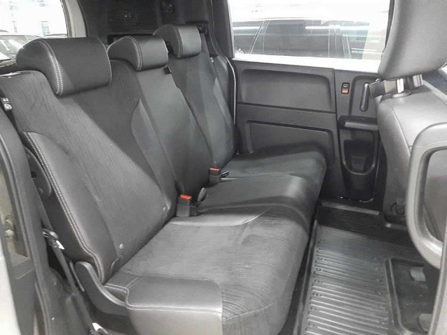 HONDA FREED 2012