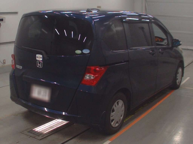 HONDA FREED 2009