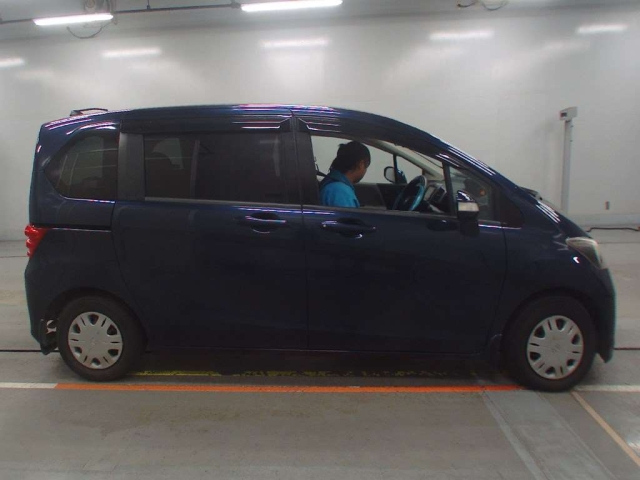 HONDA FREED 2009
