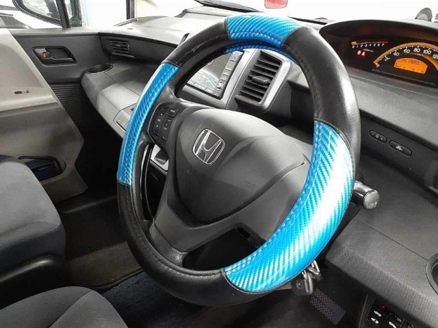 HONDA FREED 2009