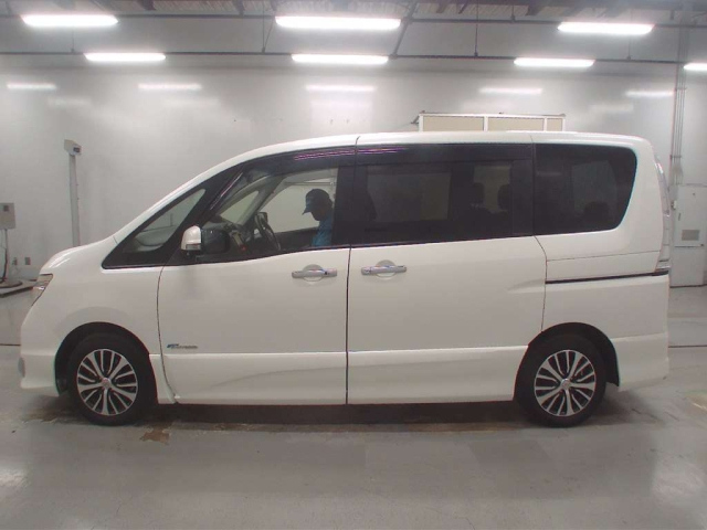 NISSAN SERENA 2014