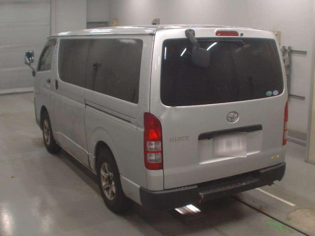 TOYOTA HIACE VAN 2014