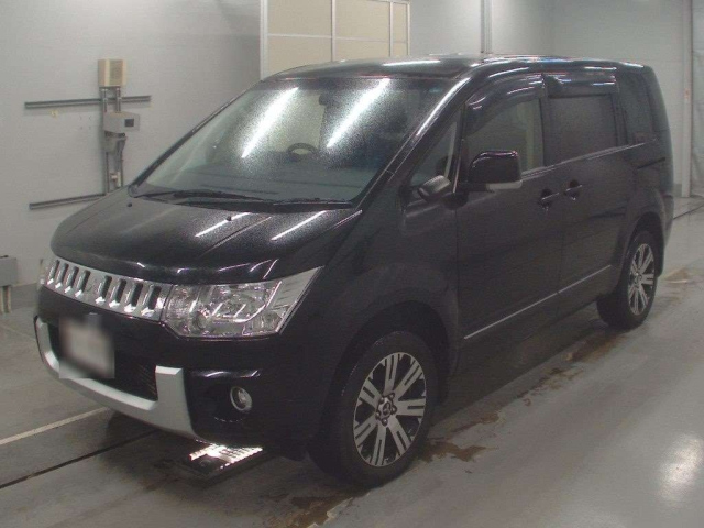 MITSUBISHI DELICA D5 2017