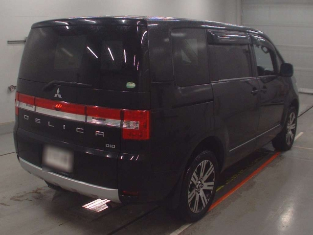 MITSUBISHI DELICA D5 2017