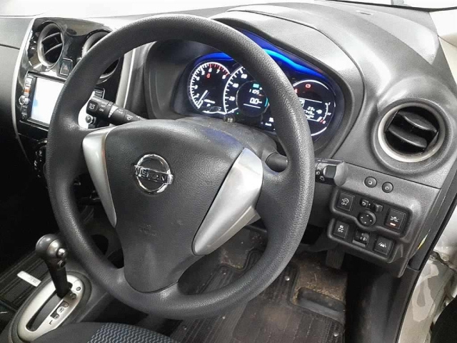 NISSAN NOTE 2015